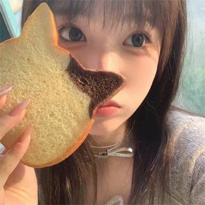 钱信伊:地下酒吧